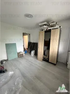 3-Bedroom Separated Layout Apartment, Fully Renovated, Drumul Taberei, 4 mins to Râul Doamnei Metro - foto 3