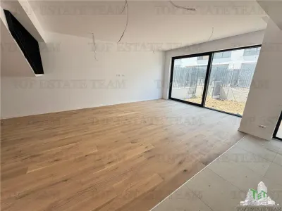 Villa Moderna en Venta en Pipera, Norte de Bucarest | Jardín Privado, Terraza Panorámica y 2 Plazas de Aparcamiento - foto 5