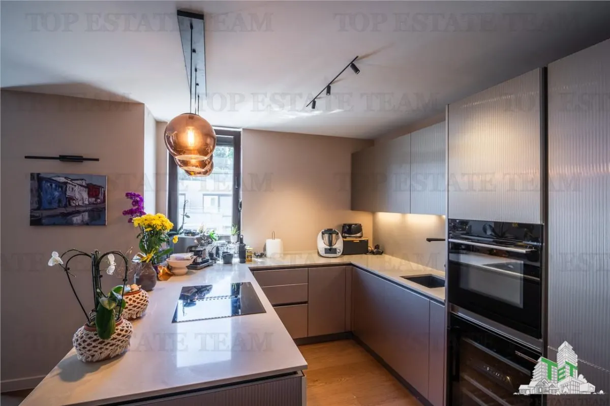 Penthouse 4 Chambres avec Terrasse à Vendre, Nord Bucuresti - foto 9