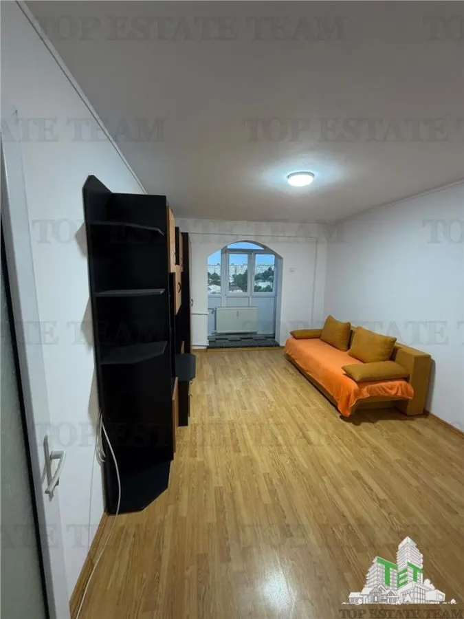2-Bedroom Apartment, Boulevard Brancoveanu, Fully Renovated & Furnished - foto 2