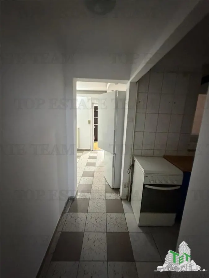 2-Bedroom Apartment, Boulevard Brancoveanu, Fully Renovated & Furnished - foto 9