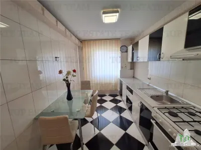 3-Bedroom Apartment - Calarasilor - Braila - foto 7