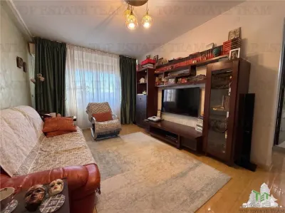3-Bedroom Apartment | 2 Bathrooms | 2 Lifts | 6 Min to Crangasi Metro - Bucuresti