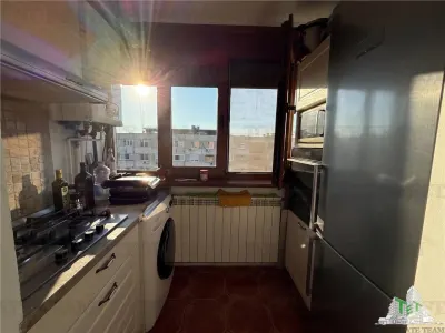 Appartement 3 Chambres | 2 Salles de Bain | 2 Ascenseurs | 6 Min Métro Crangasi - foto 5