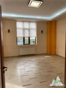 Exceptional Villa for Rent | Cotroceni - National Opera | Premium Location Near Park | 130 sqm - foto 2