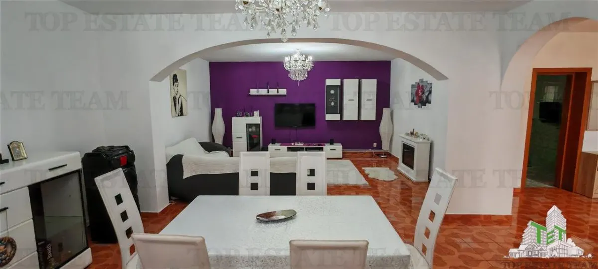 Excepcional Villa 14+ Dormitorios 970m², Terreno 1045m², Dos Garajes, Militari/Rosu - foto 12