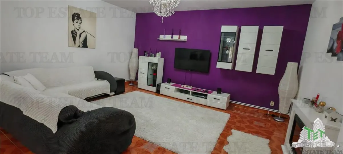 Excepcional Villa 14+ Dormitorios 970m², Terreno 1045m², Dos Garajes, Militari/Rosu - foto 13