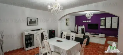 Excepcional Villa 14+ Dormitorios 970m², Terreno 1045m², Dos Garajes, Militari/Rosu - foto 14