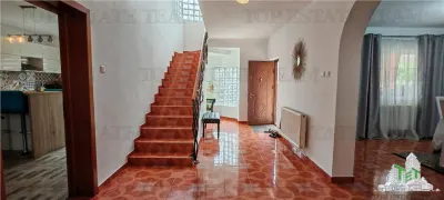 Excepcional Villa 14+ Dormitorios 970m², Terreno 1045m², Dos Garajes, Militari/Rosu - foto 19