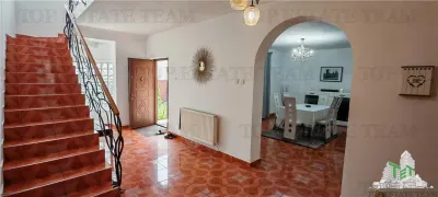 Excepcional Villa 14+ Dormitorios 970m², Terreno 1045m², Dos Garajes, Militari/Rosu - foto 20