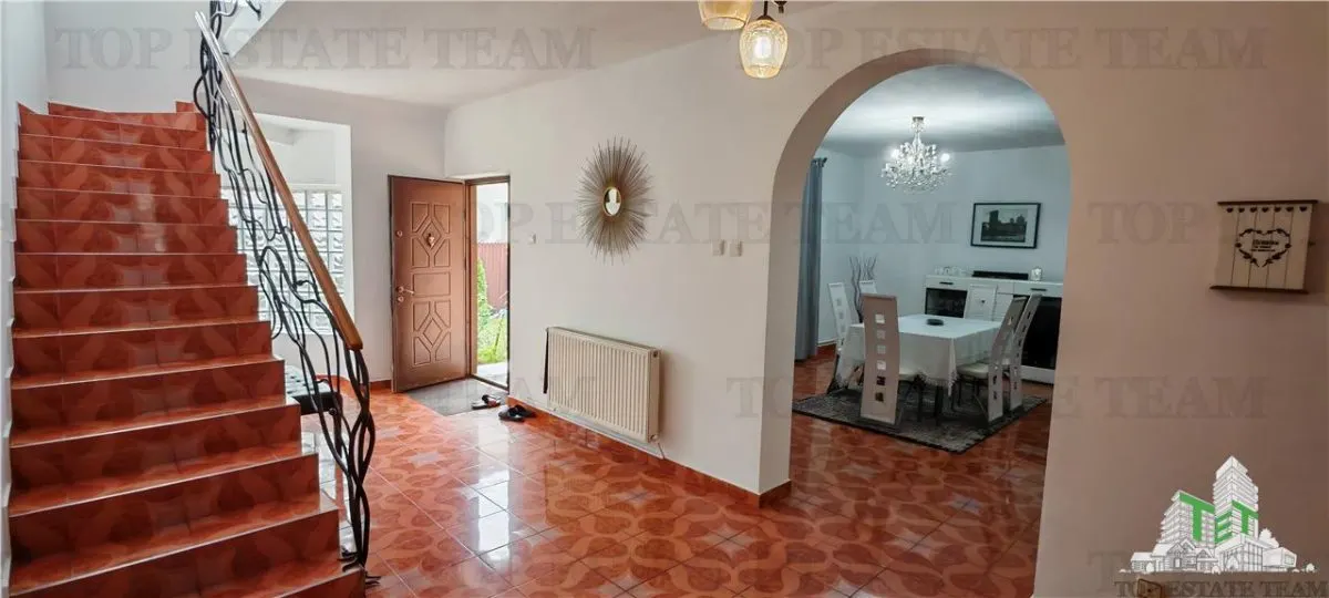 Excepcional Villa 14+ Dormitorios 970m², Terreno 1045m², Dos Garajes, Militari/Rosu - foto 20