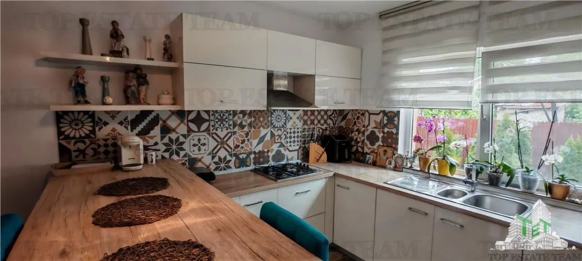 Excepcional Villa 14+ Dormitorios 970m², Terreno 1045m², Dos Garajes, Militari/Rosu - foto 21