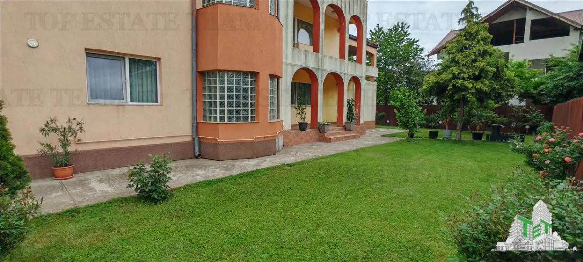 Excepcional Villa 14+ Dormitorios 970m², Terreno 1045m², Dos Garajes, Militari/Rosu - foto 4