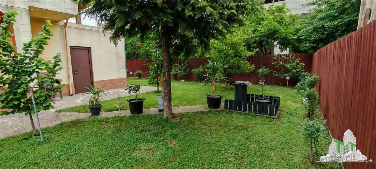 Excepcional Villa 14+ Dormitorios 970m², Terreno 1045m², Dos Garajes, Militari/Rosu - foto 9