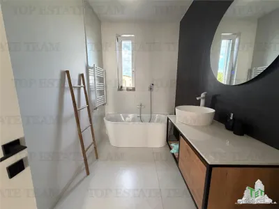 Luxury Detached Villa in Corbeanca – Park Zone | 160 sqm + 495 sqm Plot - foto 14