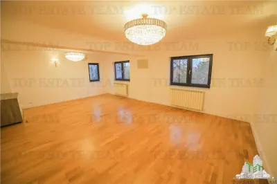 Villa para Residencia u Oficina, Bulevar Iancu Nicolae - foto 17