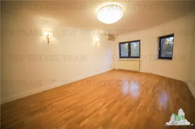 Villa para Residencia u Oficina, Bulevar Iancu Nicolae - foto 7