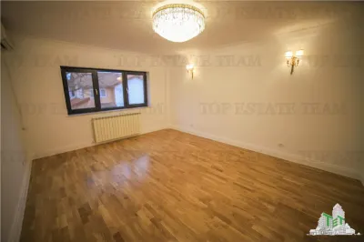 Villa para Residencia u Oficina, Bulevar Iancu Nicolae - foto 9