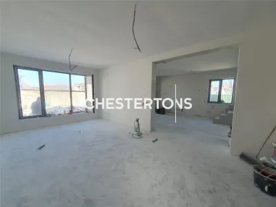 Duplex 8 camere cu doua intrari separate curte comuna Navodari - foto 5