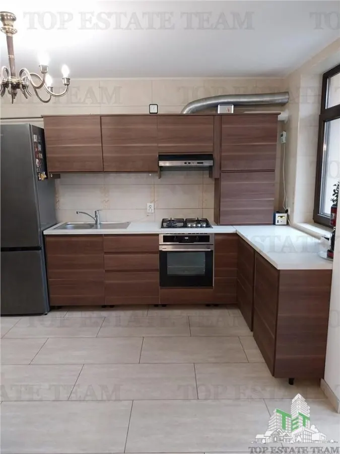 Villa Espaciosa de 5 Dormitorios | Giulesti, Bucuresti | Construcción 2022 | Jardín Privado - foto 9