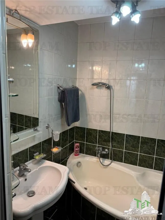 Apartamento de 3 Dormitorios en Venta, Ultracentral Natiunile Unite | Vivienda, Oficina o Inversión Airbnb - foto 17