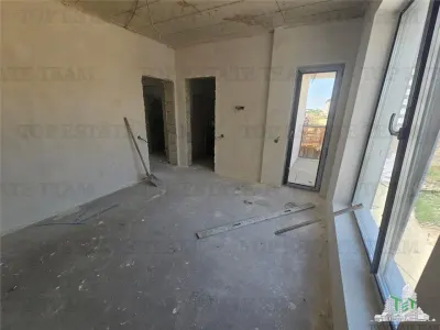 Dúplex Moderno de 4 Dormitorios en Centro de Chiajna - foto 5