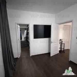 Casa Moderna de 5 Habitaciones Amueblada en Ciorogarla - foto 8