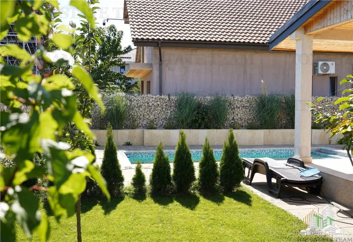 Villa de Lujo con 5 Dormitorios y Piscina en Dragomiresti-Vale - foto 9
