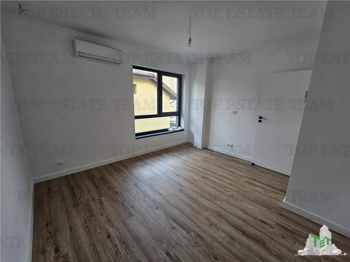 Villa Triplex Premium con Calefacción por Suelo en Chiajna - foto 12