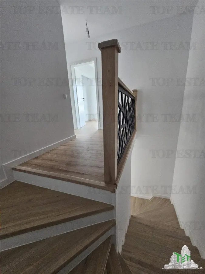 Villa Triplex Premium con Calefacción por Suelo en Chiajna - foto 5