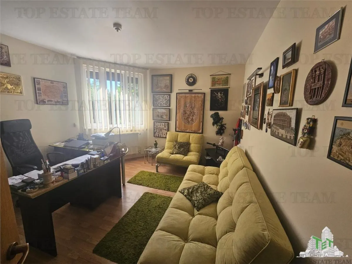 Villa de Construction Propre avec Terrain de 800m² et Garage Double à Dragomiresti-Deal - foto 2