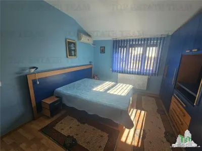Villa de Construction Propre avec Terrain de 800m² et Garage Double à Dragomiresti-Deal - foto 21