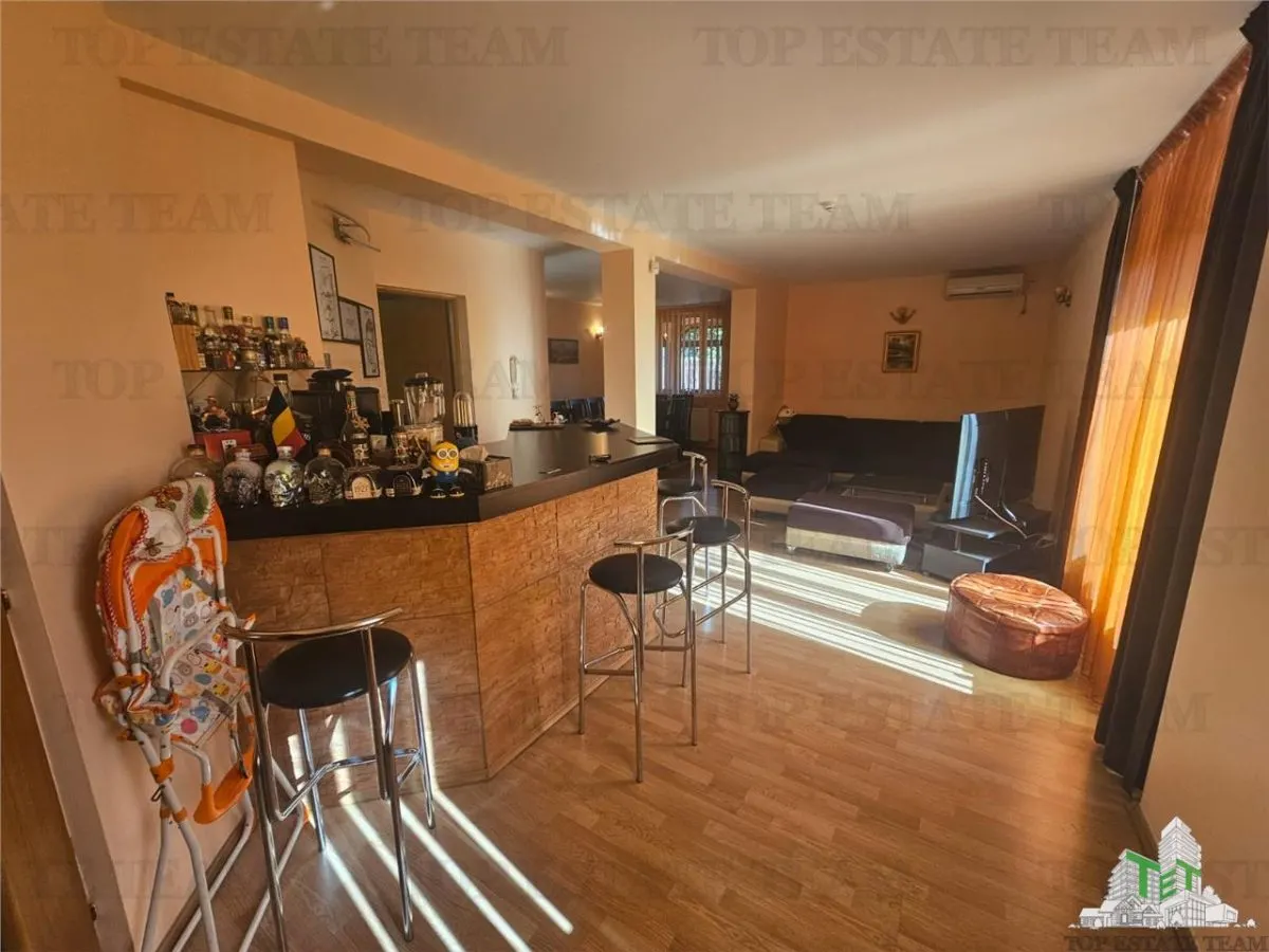 Villa de Construction Propre avec Terrain de 800m² et Garage Double à Dragomiresti-Deal - foto 6