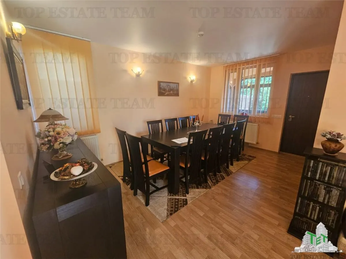 Villa de Construction Propre avec Terrain de 800m² et Garage Double à Dragomiresti-Deal - foto 9