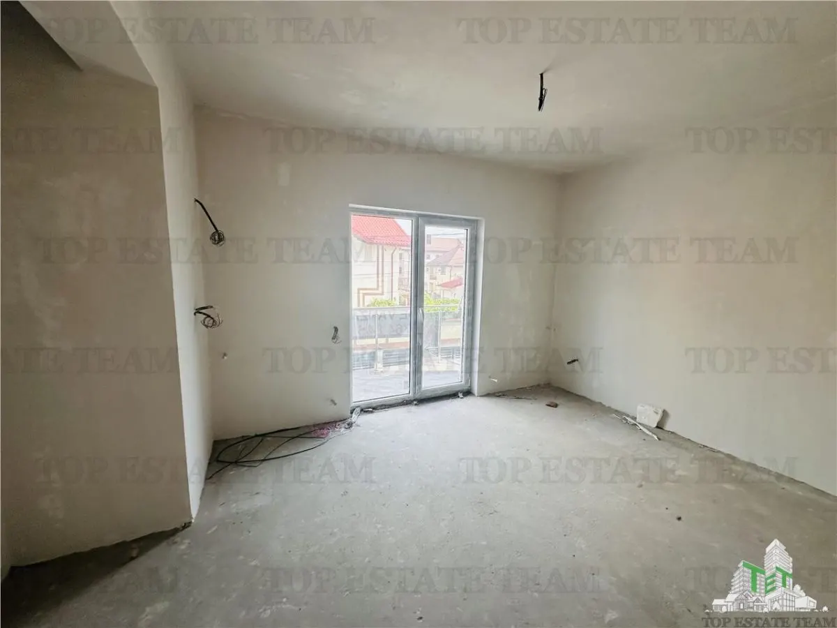 Villa Excepcional, 165 sqm Útiles, 139 sqm Terreno, Zona Exclusiva ROSU-MILITARI - foto 5