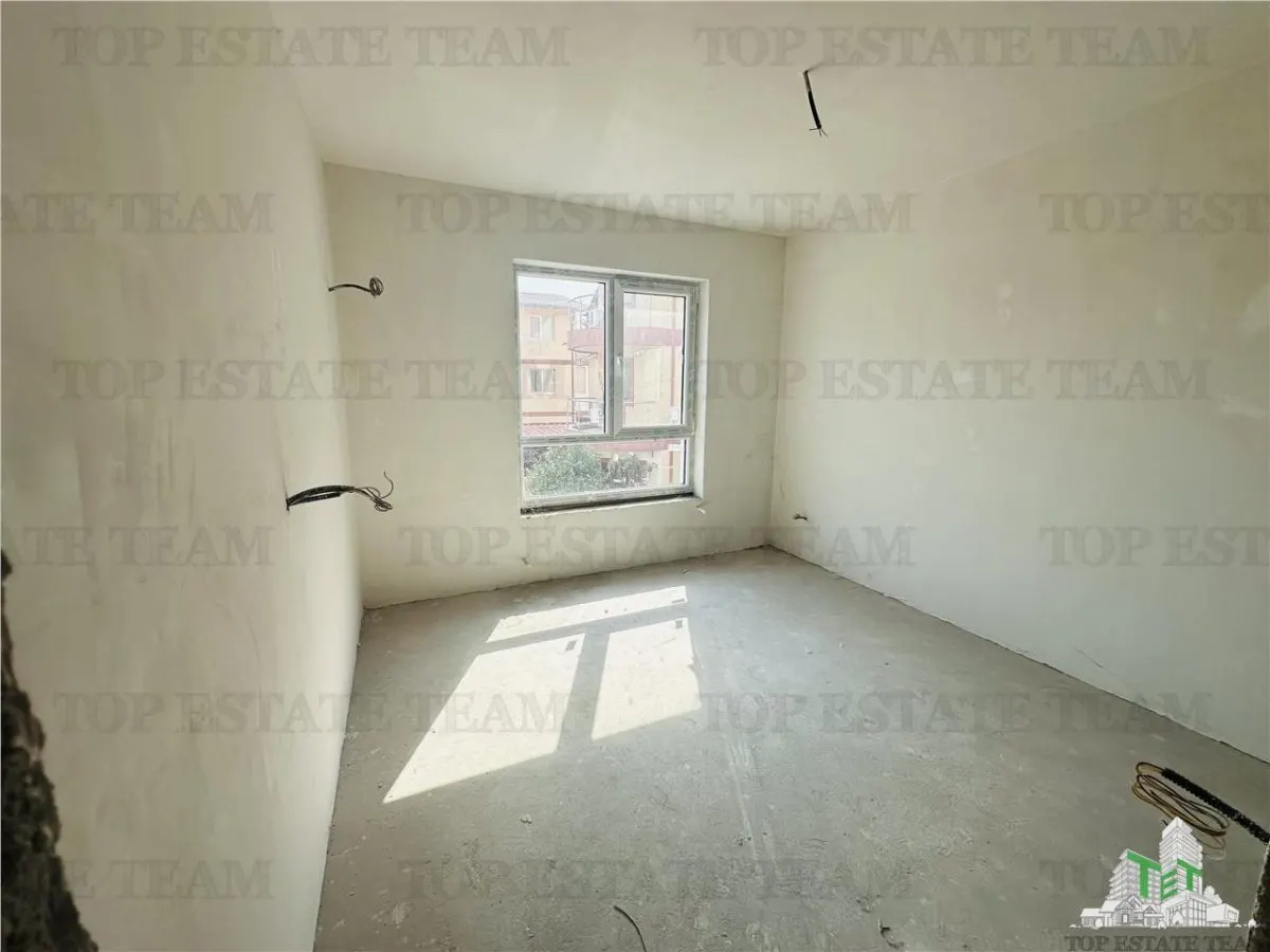 Villa Excepcional, 165 sqm Útiles, 139 sqm Terreno, Zona Exclusiva ROSU-MILITARI - foto 6