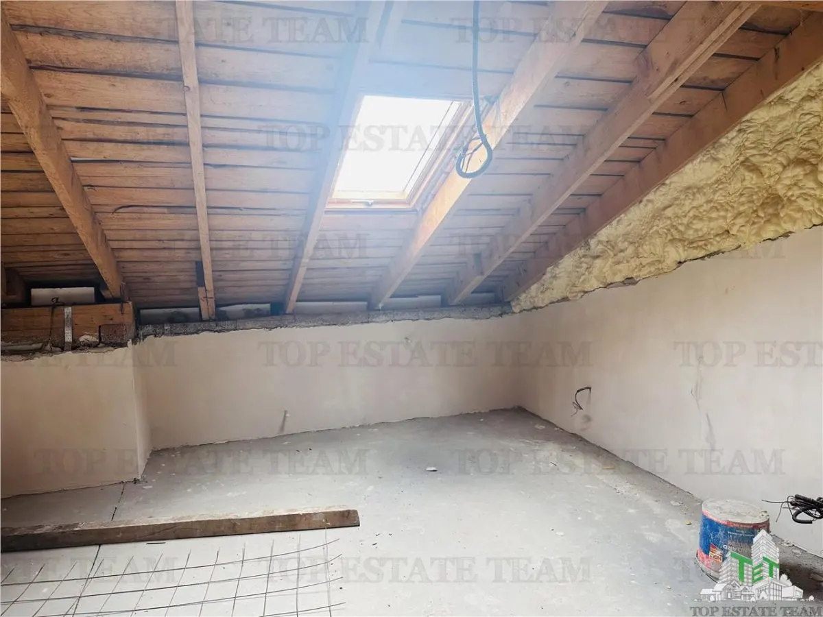 Villa Excepcional, 165 sqm Útiles, 139 sqm Terreno, Zona Exclusiva ROSU-MILITARI - foto 9