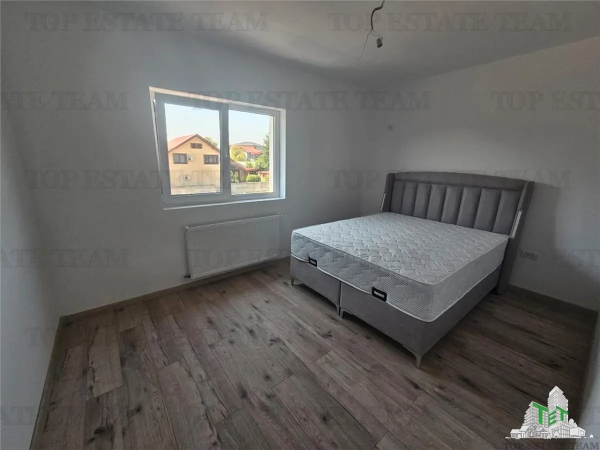 Villa Pareada de 4 Dormitorios + Buhardilla en Roșu - foto 3