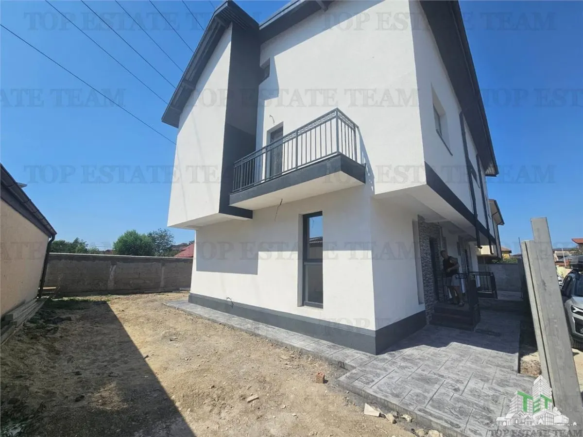 Villa Pareada de 4 Dormitorios + Buhardilla en Roșu - foto 4