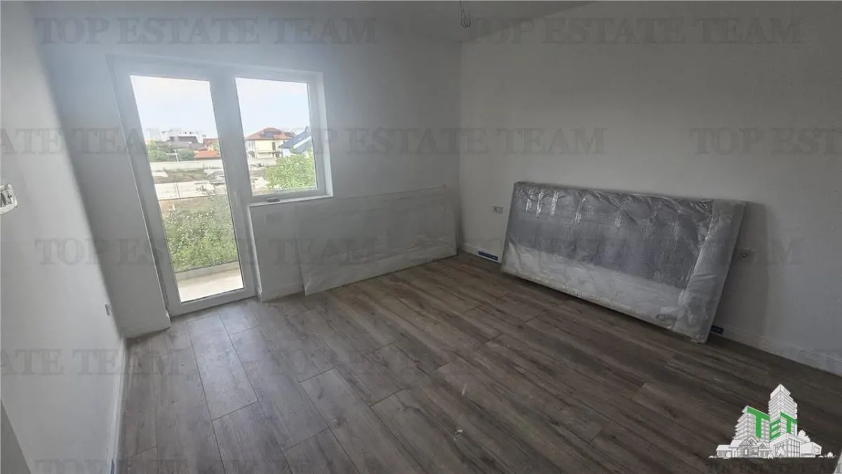 Villa Adosada de 4 Dormitorios en Prelungirea Ghencea-Bragadiru - foto 6