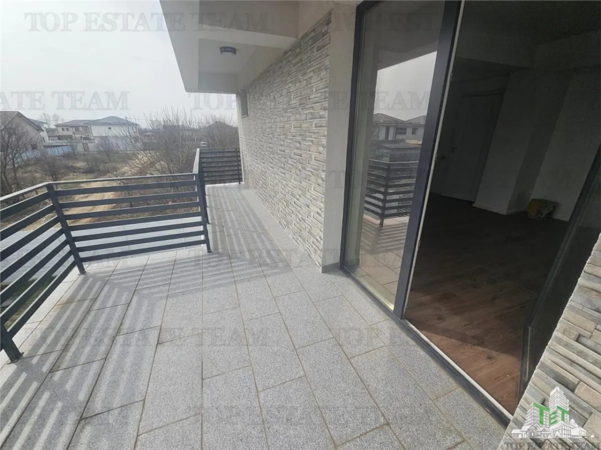 Villa estilo mediterráneo con garaje en Dragomiresti-Deal - foto 13