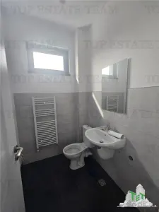 Villa estilo mediterráneo con garaje en Dragomiresti-Deal - foto 7