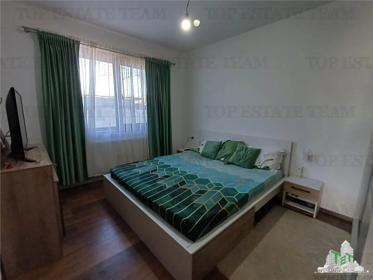 Casa Unifamiliar de 4 Dormitorios con Terreno de 840m² en Clinceni - foto 15