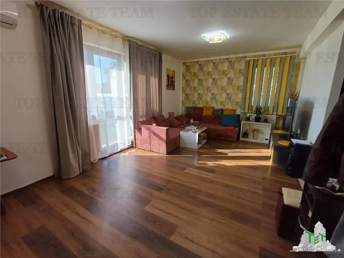 Casa Unifamiliar de 4 Dormitorios con Terreno de 840m² en Clinceni - foto 8
