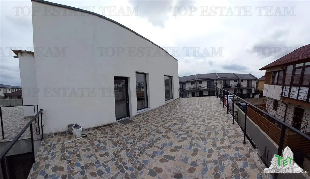Villa con Espacio Comercial y Sala de Eventos en Bragadiru – 5 Plazas de Aparcamiento - foto 12