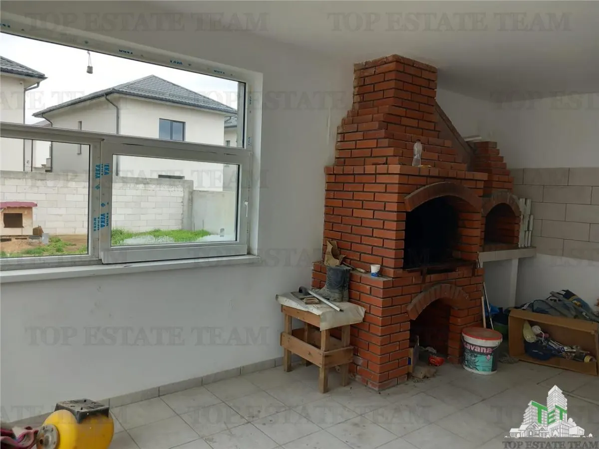 Villa con Espacio Comercial y Sala de Eventos en Bragadiru – 5 Plazas de Aparcamiento - foto 14