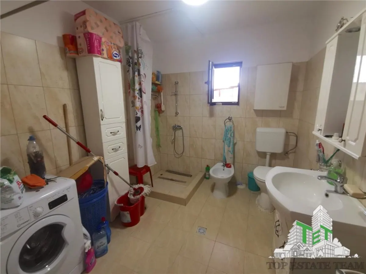 Villa individual de una planta, 3 dormitorios con parcela de 400sqm, entrada Domnesti - foto 11