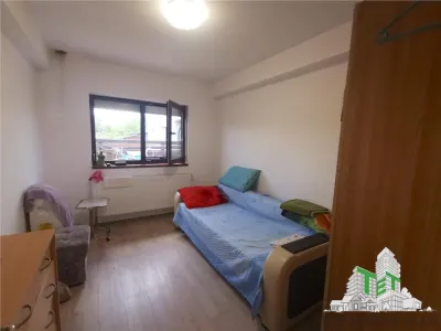 Villa individual de una planta, 3 dormitorios con parcela de 400sqm, entrada Domnesti - foto 12