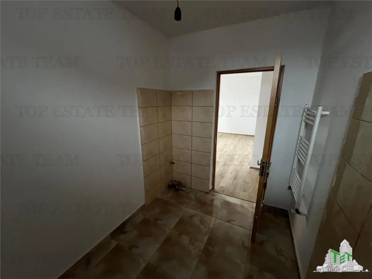 Casa de 4 Dormitorios Terminada con Bomba de Calor en Ciorogarla - foto 10