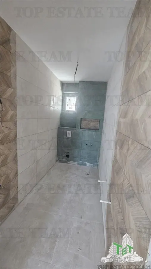 Villa Independiente de Cuatro Dormitorios en Chiajna - foto 10